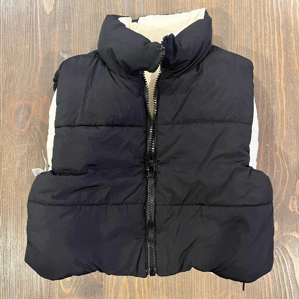 Elegant Cream Puffer Vest for Women - Picture 2 of 6